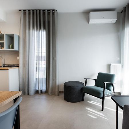 Cozy Apartment In Kalamaria, Thessalonique Extérieur photo
